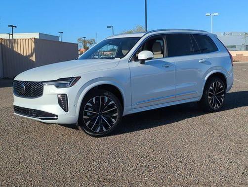 2026 Volvo XC90 B6 Plus 7-Seater