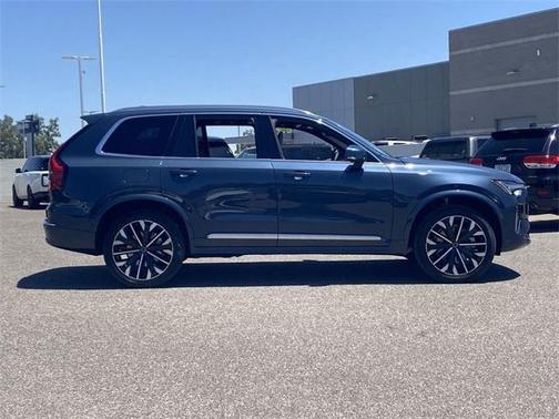 2026 Volvo XC90 B5 Plus 7-Seater