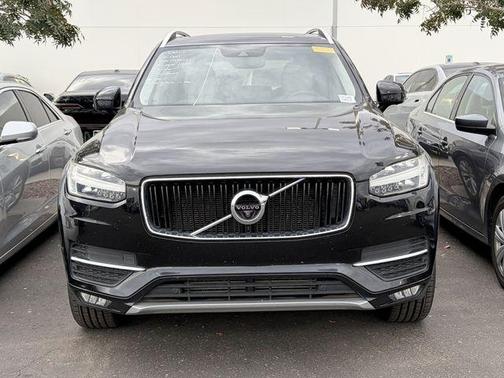 2018 Volvo XC90 T5 Momentum