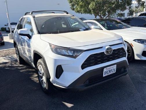 Super White 2020 Toyota RAV4 LE