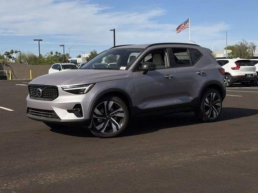 Aurora Blue 2026 Volvo XC40 B5 Ultra