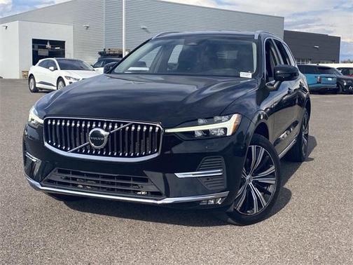 2022 Volvo XC60 B5 Inscription