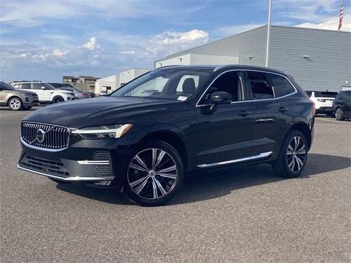 2022 Volvo XC60 B5 Inscription