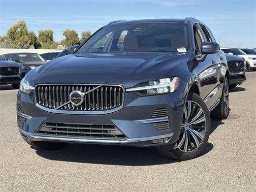 2022 Volvo XC60 B5 Inscription