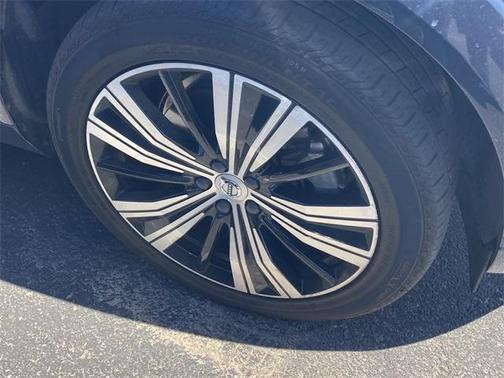 2022 Volvo XC60 B6 Inscription