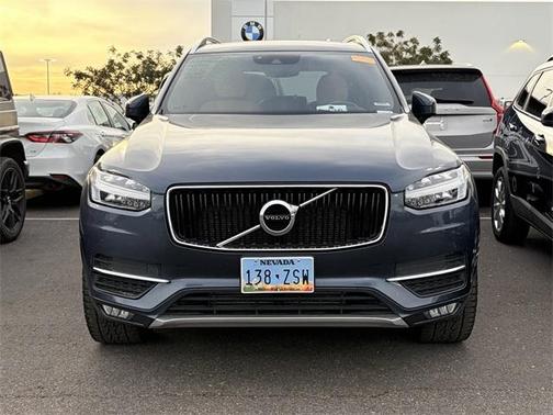 2019 Volvo XC90 T6 Momentum