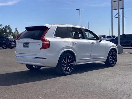 2023 Volvo XC90 B6 Plus 7-Seater