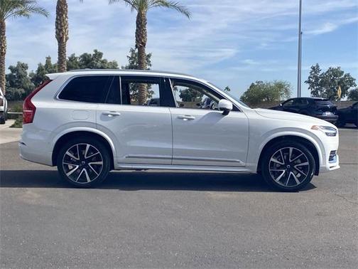 2023 Volvo XC90 B6 Plus 7-Seater