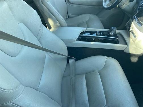 2023 Volvo XC90 B6 Plus 7-Seater