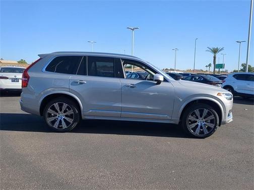 2025 Volvo XC90 Plug-In Hybrid T8 Ultra 6-Seater