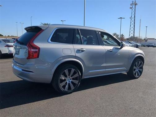 2025 Volvo XC90 Plug-In Hybrid T8 Ultra 6-Seater