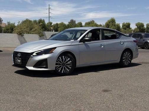 Brilliant Silver Metallic 2024 Nissan Altima 2.5 SV