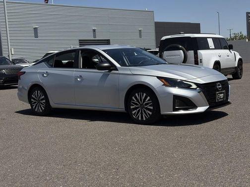 Brilliant Silver Metallic 2024 Nissan Altima 2.5 SV