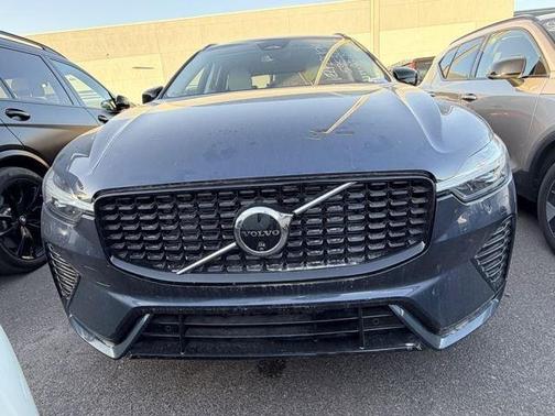 Denim Blue Metallic 2024 Volvo XC60 B5 Plus Dark Theme