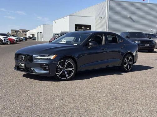 Denim Blue Metallic 2025 Volvo S60 B5 Core
