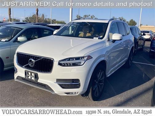 2017 Volvo XC90 T6 Momentum