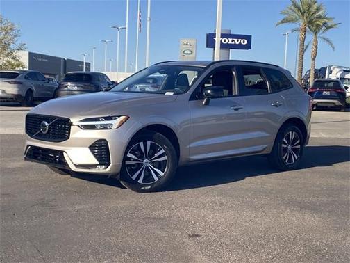 2025 Volvo XC60 B5 Core