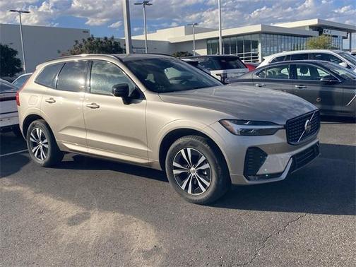 2025 Volvo XC60 B5 Core