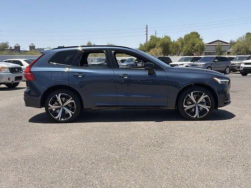Denim Blue Metallic 2022 Volvo XC60 Recharge Plug-In Hybrid T8 R-Design