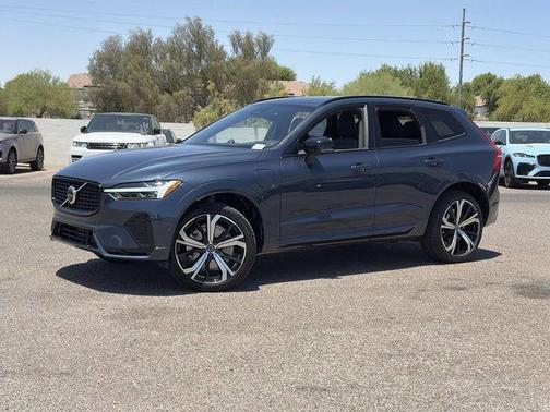 Denim Blue Metallic 2022 Volvo XC60 Recharge Plug-In Hybrid T8 R-Design