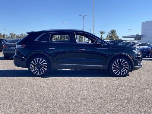 2020 Lincoln Nautilus Black Label
