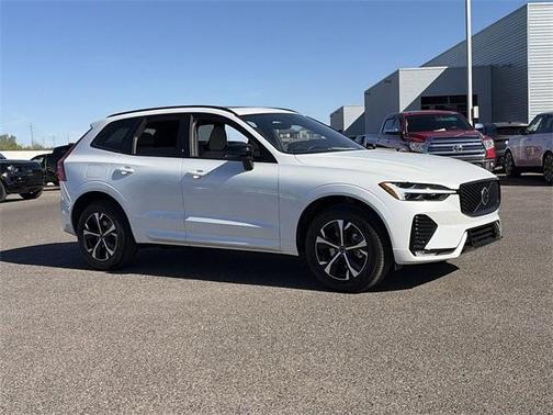 2026 Volvo XC60 B5 Core