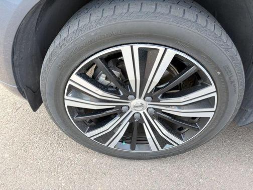 Denim Blue Metallic 2023 Volvo XC60 B5 Plus Bright Theme