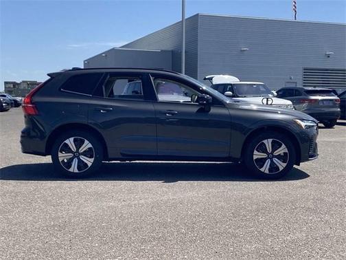 2025 Volvo XC60 Plug-In Hybrid T8 Core