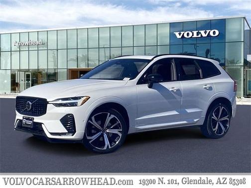 2022 Volvo XC60 B5 R-Design