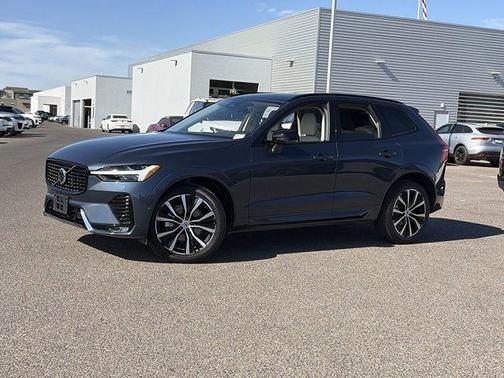 Denim Blue Metallic 2023 Volvo XC60 B5 Plus Dark Theme