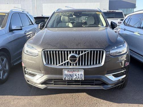 Platinum Gray Metallic 2023 Volvo XC90 Recharge Plug-In Hybrid T8 Plus Bright Theme 7 Passenger