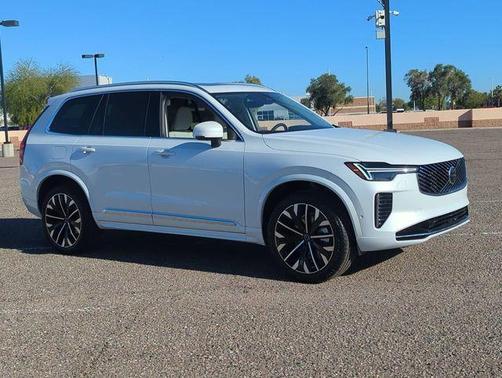 2026 Volvo XC90 B6 Ultra 7-Seater
