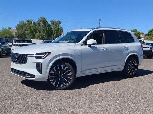 2025 Volvo XC90 Plug-In Hybrid T8 Ultra 7-Seater