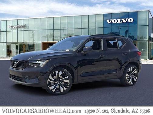 Onyx Black Metallic 2023 Volvo XC40 B5 Ultimate Dark Theme