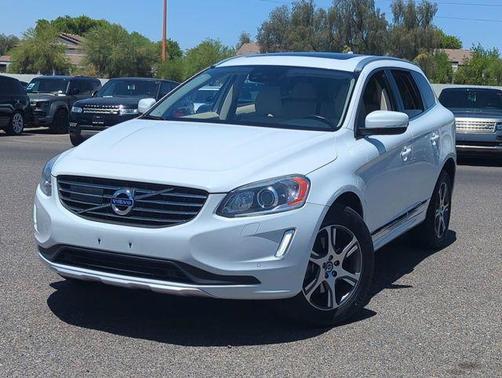 Ice White 2015 Volvo XC60 T6 Platinum
