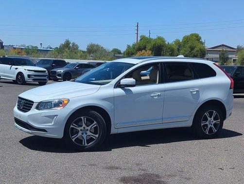 Ice White 2015 Volvo XC60 T6 Platinum