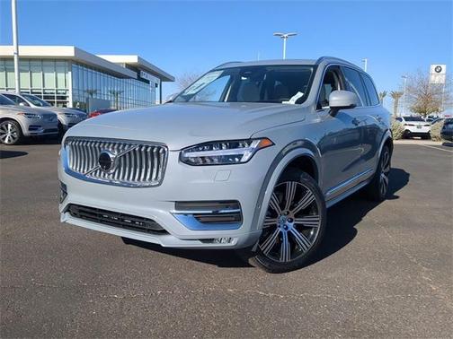 2025 Volvo XC90 B6 Ultra