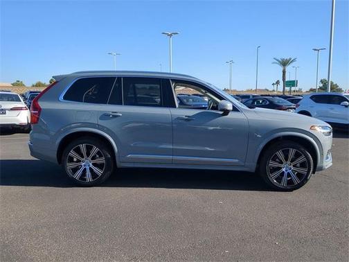 2025 Volvo XC90 B6 Ultra