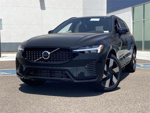 2025 Volvo XC60 Plug-In Hybrid T8 Ultra