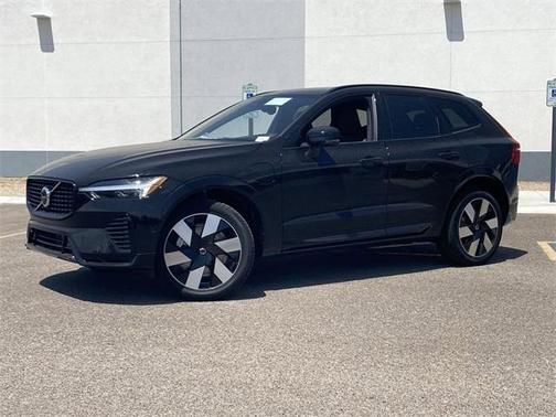 2025 Volvo XC60 Plug-In Hybrid T8 Ultra