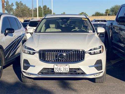 2023 Volvo XC60 B5 Plus Bright Theme