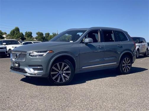 2022 Volvo XC90 T6 Inscription 7 Passenger