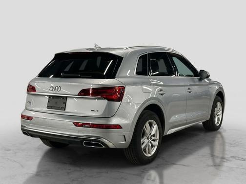 Florett Silver Metallic 2023 Audi Q5 45 S line Premium