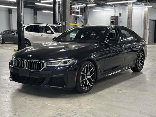 Carbon Black Metallic 2023 BMW 530 i xDrive