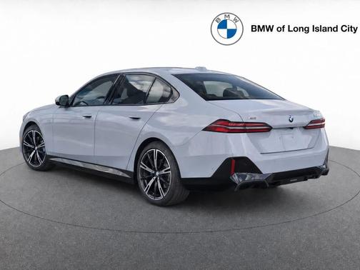 Brooklyn Grey Metallic 2026 BMW 530 xDrive
