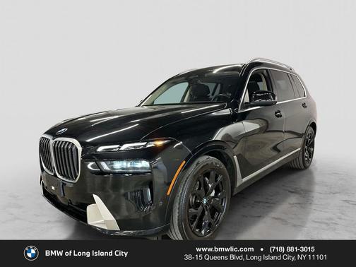 Black Sapphire Metallic 2023 BMW X7 xDrive40i