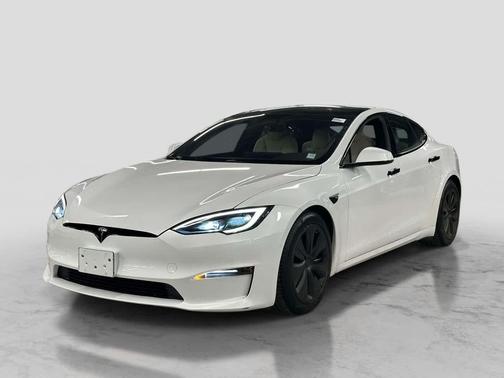 Pearl White Multi-Coat 2022 Tesla Model S Dual Motor All-Wheel Drive