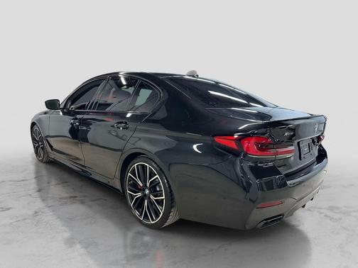 Black Sapphire Metallic 2022 BMW M550 i Xdrive