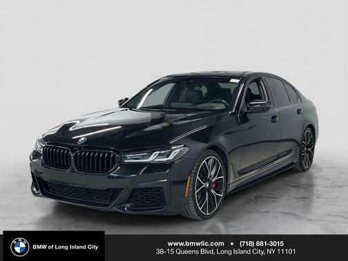 Black Sapphire Metallic 2022 BMW M550 i Xdrive