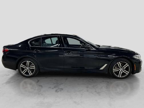 Black Sapphire Metallic 2023 BMW 530 i xDrive